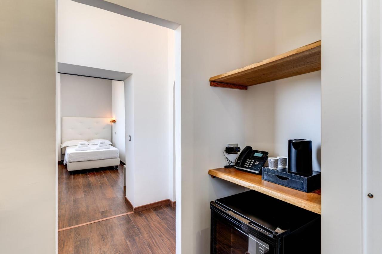 Effe Luxury Palace Рим Екстериор снимка